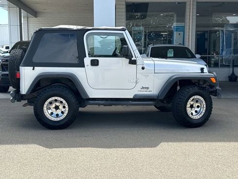 Used 2006 Jeep Wrangler X AWD/4WD image 2