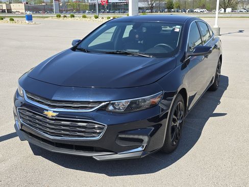 Used 2016 Chevrolet Malibu LT w/ Leather Package image 6