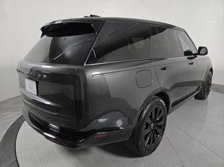 New 2025 Land Rover Range Rover SE video 2