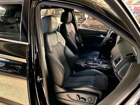 Used 2020 Audi SQ5 Premium Plus w/ Premium Plus Package image 8