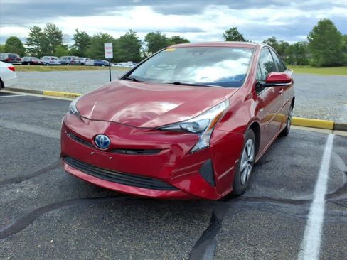 Used 2017 Toyota Prius Four FWD image 3