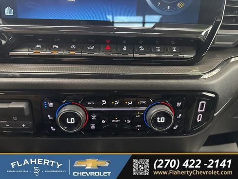 Used 2024 Chevrolet Silverado 1500 ZR2 w/ Technology Package image 28