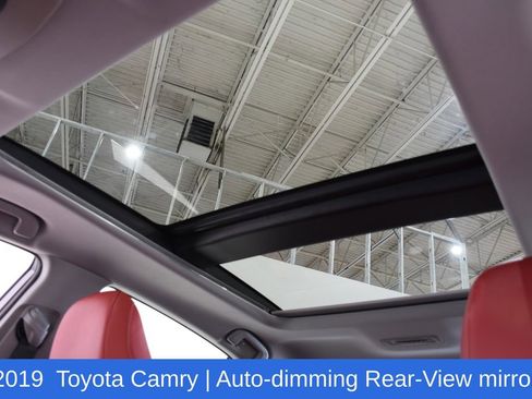 Used 2019 Toyota Camry XSE FWD image 28