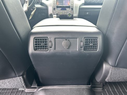 Used 2019 Toyota Tundra Platinum AWD/4WD image 28