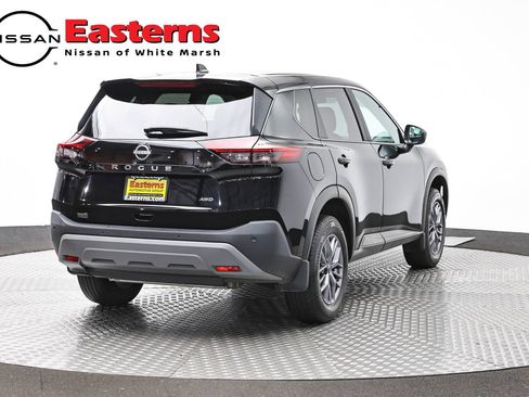 Used 2023 Nissan Rogue S AWD/4WD image 5