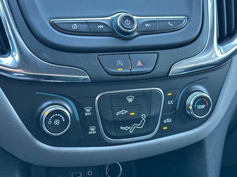 Used 2024 Chevrolet Equinox LS image 23