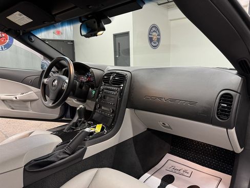 Used 2011 Chevrolet Corvette Grand Sport w/ Preferred Equipment Group image 28