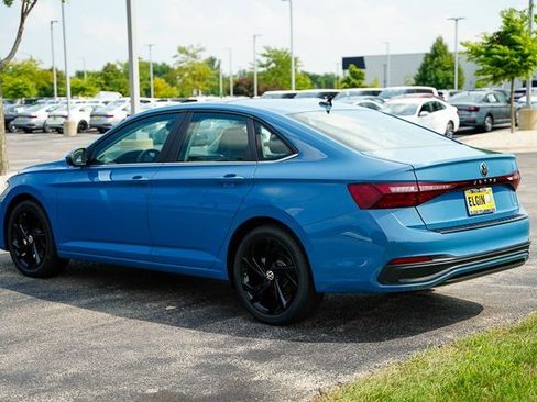 New 2025 Volkswagen Jetta SE image 24