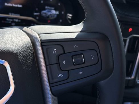 Used 2024 GMC Yukon Denali image 35