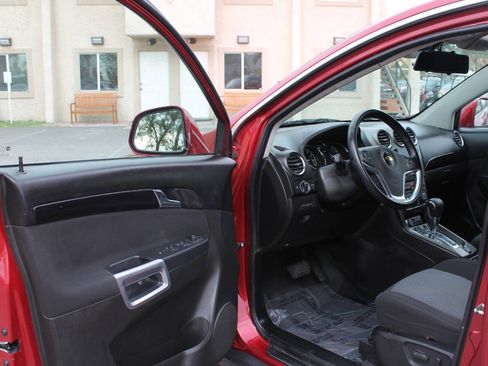 Used 2013 Chevrolet Captiva Sport LS image 19