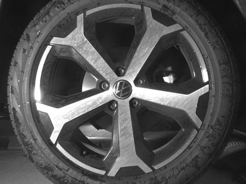 Used 2026 Volkswagen Tiguan SE AWD/4WD image 18