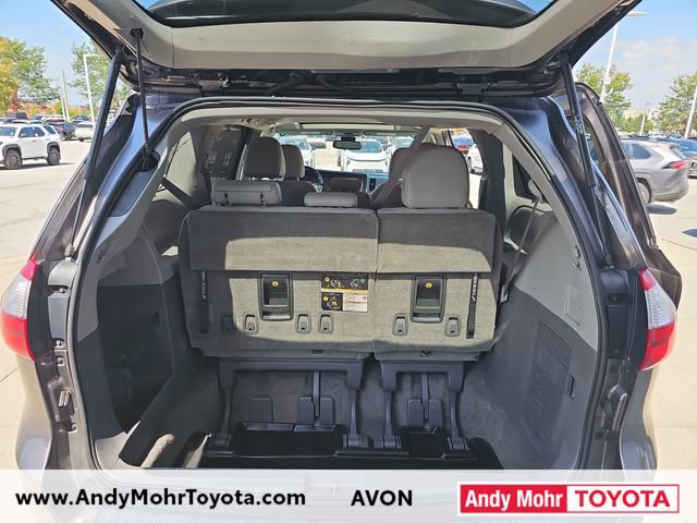 Used 2019 Toyota Sienna XLE w/ XLE Navigation Package FWD image 30