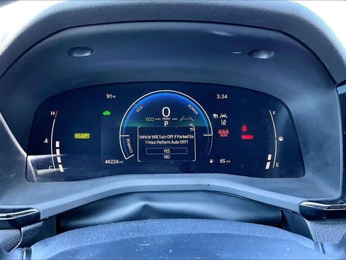 Used 2025 Toyota Camry LE FWD image 25