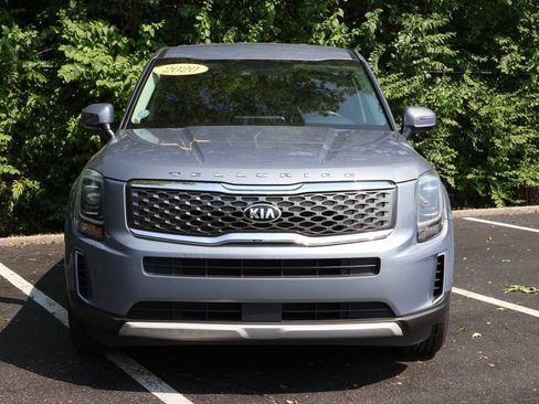 Used 2020 Kia Telluride LX AWD/4WD image 2