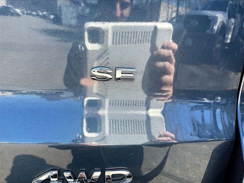 Used 2022 Ford EcoSport SE w/ SE Convenience Package image 28