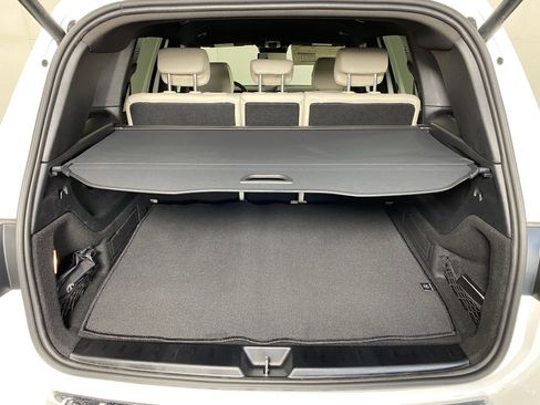 Used 2025 Mercedes-Benz GLB 250 4MATIC image 28