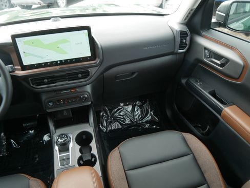 New 2025 Ford Bronco Sport Outer Banks w/ Outer Banks Tech Package+ image 11