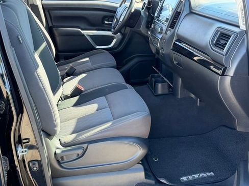 Certified 2023 Nissan Titan SV RWD image 24