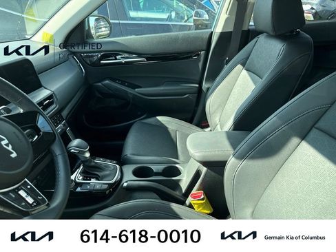Certified 2026 Kia Seltos EX FWD image 8