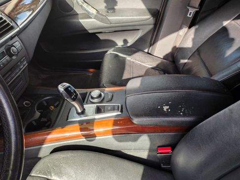 Used 2009 BMW X5 xDrive30i image 11