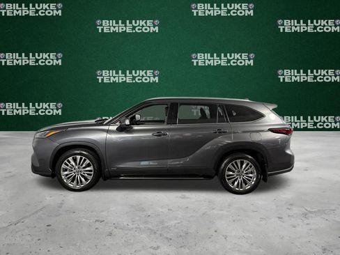 Used 2024 Toyota Highlander Platinum AWD/4WD image 7
