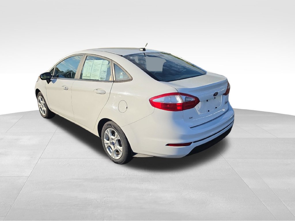 Used 2016 Ford Fiesta SE FWD image 4