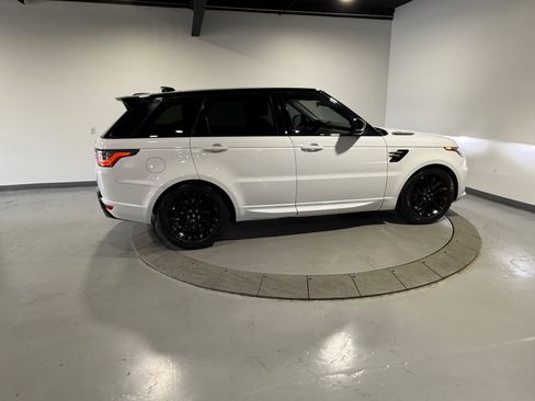 Used 2018 Land Rover Range Rover Sport SE AWD/4WD image 11