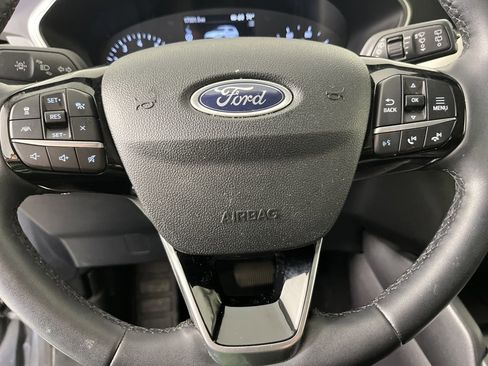 Used 2022 Ford Escape SEL image 16