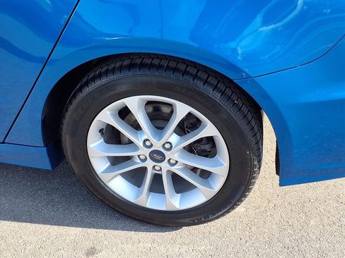 Used 2020 Ford Fusion SE image 25