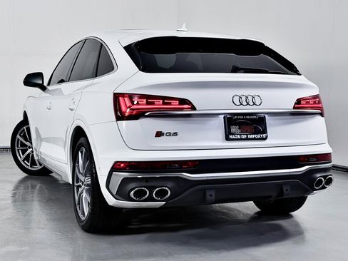 Used 2023 Audi SQ5 Prestige w/ Prestige Package image 9