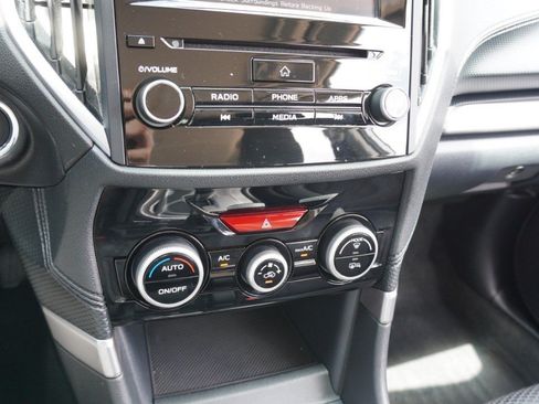 Used 2020 Subaru Forester Premium AWD/4WD image 19