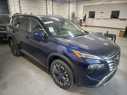 Used 2025 Nissan Rogue SL w/ Tech Package