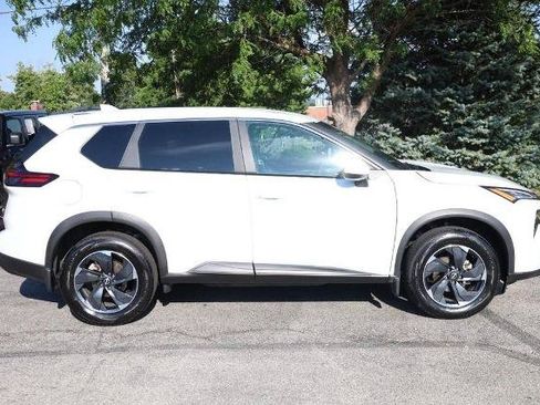 Certified 2026 Nissan Rogue SV w/ Cold Weather Package AWD/4WD image 5
