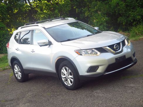 Used 2016 Nissan Rogue SV w/ SV Premium Package AWD/4WD image 31