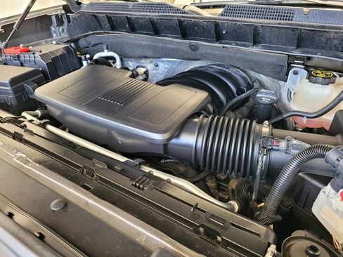 Used 2019 Chevrolet Silverado 1500 LT w/ All-Star Edition AWD/4WD image 34