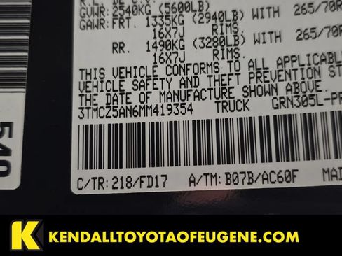 Used 2021 Toyota Tacoma TRD Off-Road AWD/4WD image 10