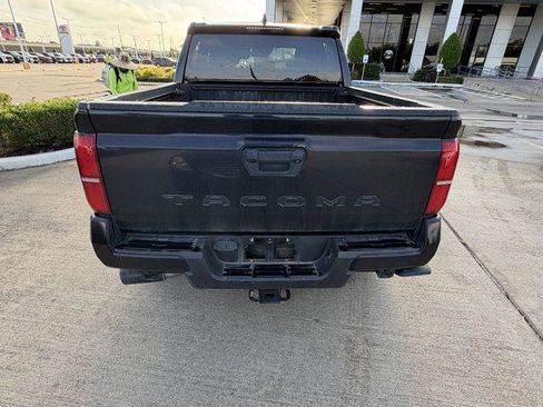 Used 2025 Toyota Tacoma TRD Sport RWD image 6