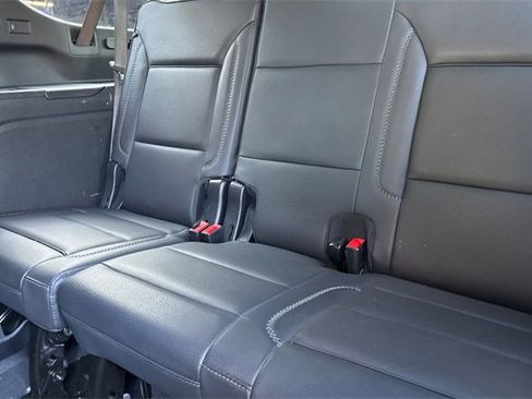 Used 2025 GMC Yukon XL Denali image 15
