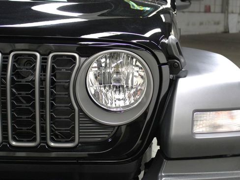 New 2026 Jeep Wrangler Sport S image 30