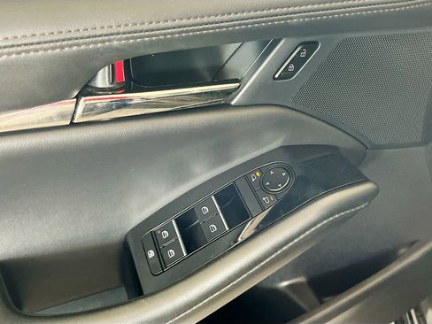Used 2022 MAZDA MAZDA3 s image 18