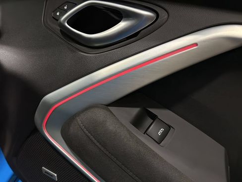 Used 2022 Chevrolet Camaro LT RWD image 10
