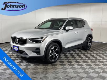 Used 2025 Volvo XC40 B5 Core