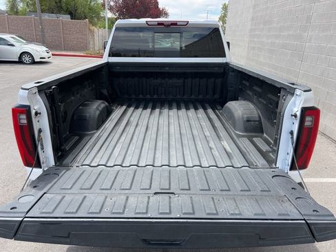 Used 2025 GMC Sierra 3500 Denali w/ Denali Reserve Package AWD/4WD image 30