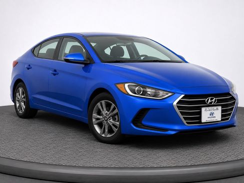 Used 2018 Hyundai Elantra SEL FWD image 4