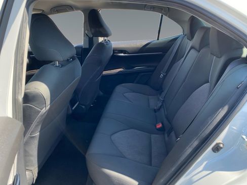 Used 2022 Toyota Camry LE w/ Carpet Mat Package (TMS) FWD image 13