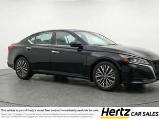 Used 2025 Nissan Altima 2.5 SV FWD video 1