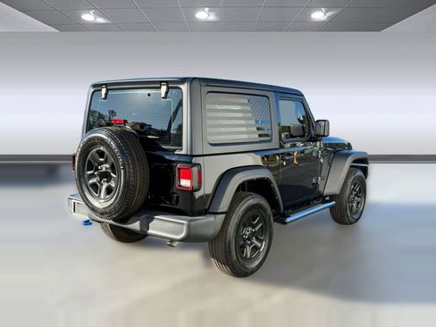 Used 2022 Jeep Wrangler Sport image 8