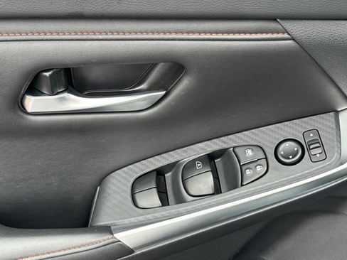 Certified 2025 Nissan Sentra SR w/ SR Premium Package image 14