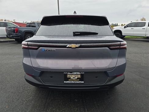 New 2026 Chevrolet Equinox EV LT image 4