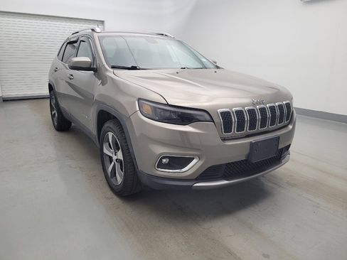 Used 2019 Jeep Cherokee Limited AWD/4WD image 13